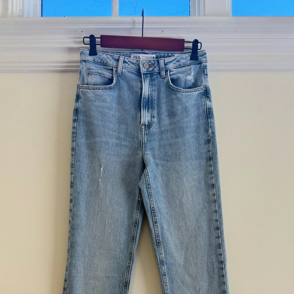 ZARA High-Waisted Straight Leg Jeans – Light Wash size 4 - Picture 9 of 12